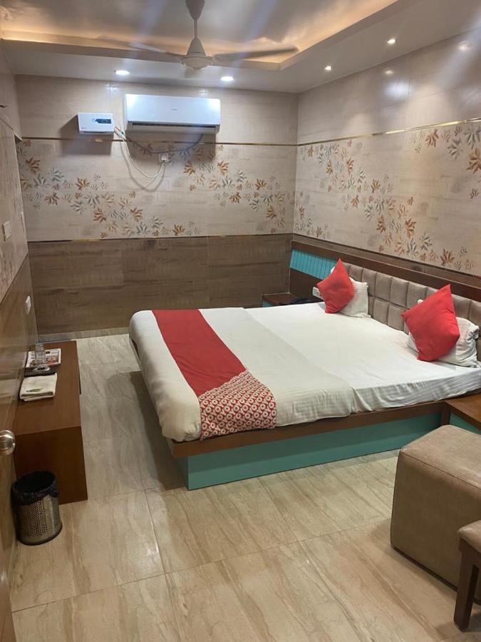 Hotel Raghupati Ayodhya Eksteriør bilde